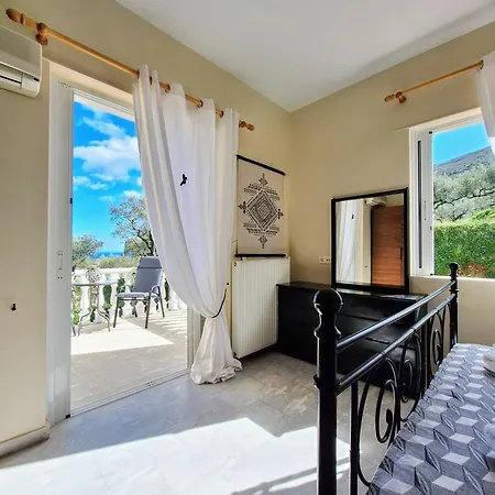 Kalielaia Villa